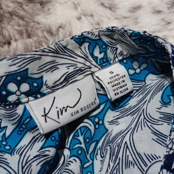 Kim Rogers Flutter Sleeve Top - Picture 7 of 8